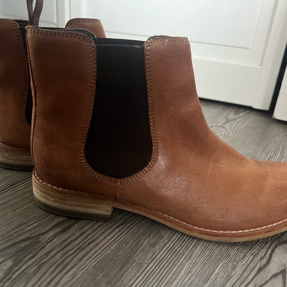 Women’s Tan Leather Clark Booties